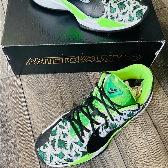 Zoom Freak 2 Pure Platinum/Pine-Green in Sz 11.5 - Picture 3 of 10